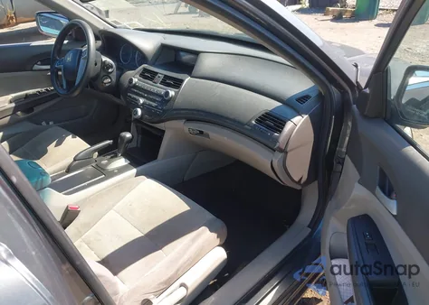 2010 Honda Accord 2.4 Lx from USA, damaged, VIN 1HGCP2F35AA131122